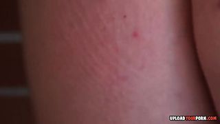 Зрелая жена раздевается и мастурбирует перед камерой мужа